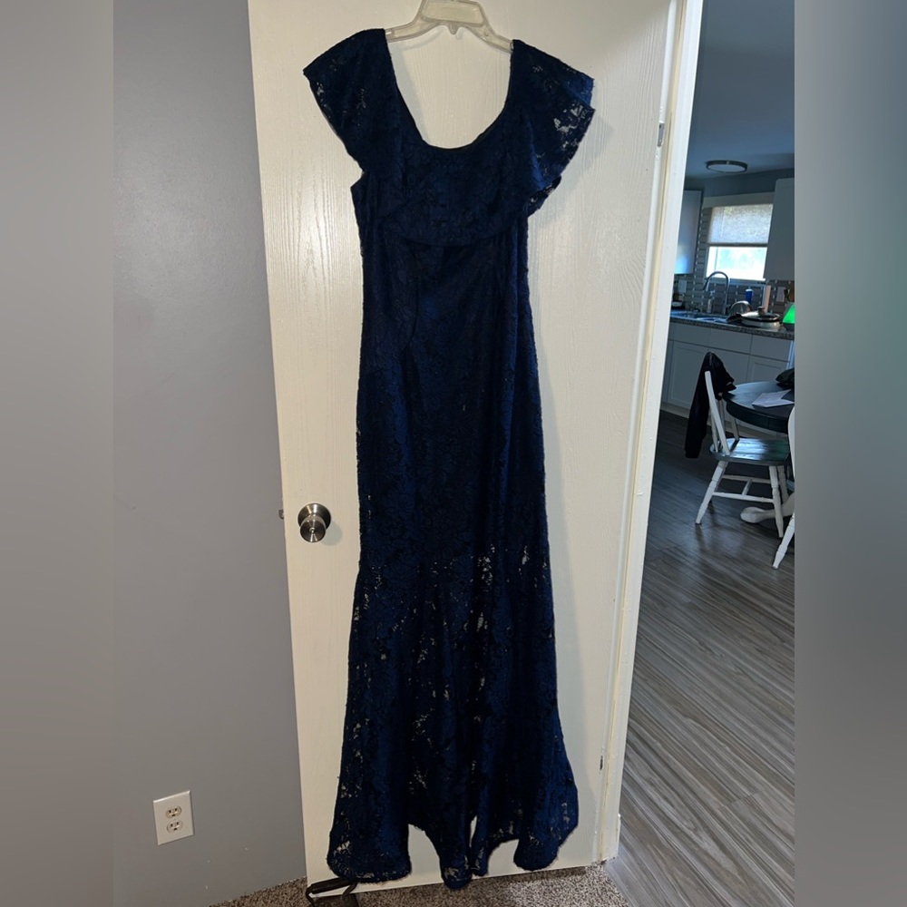 Embroidered floral lace dress